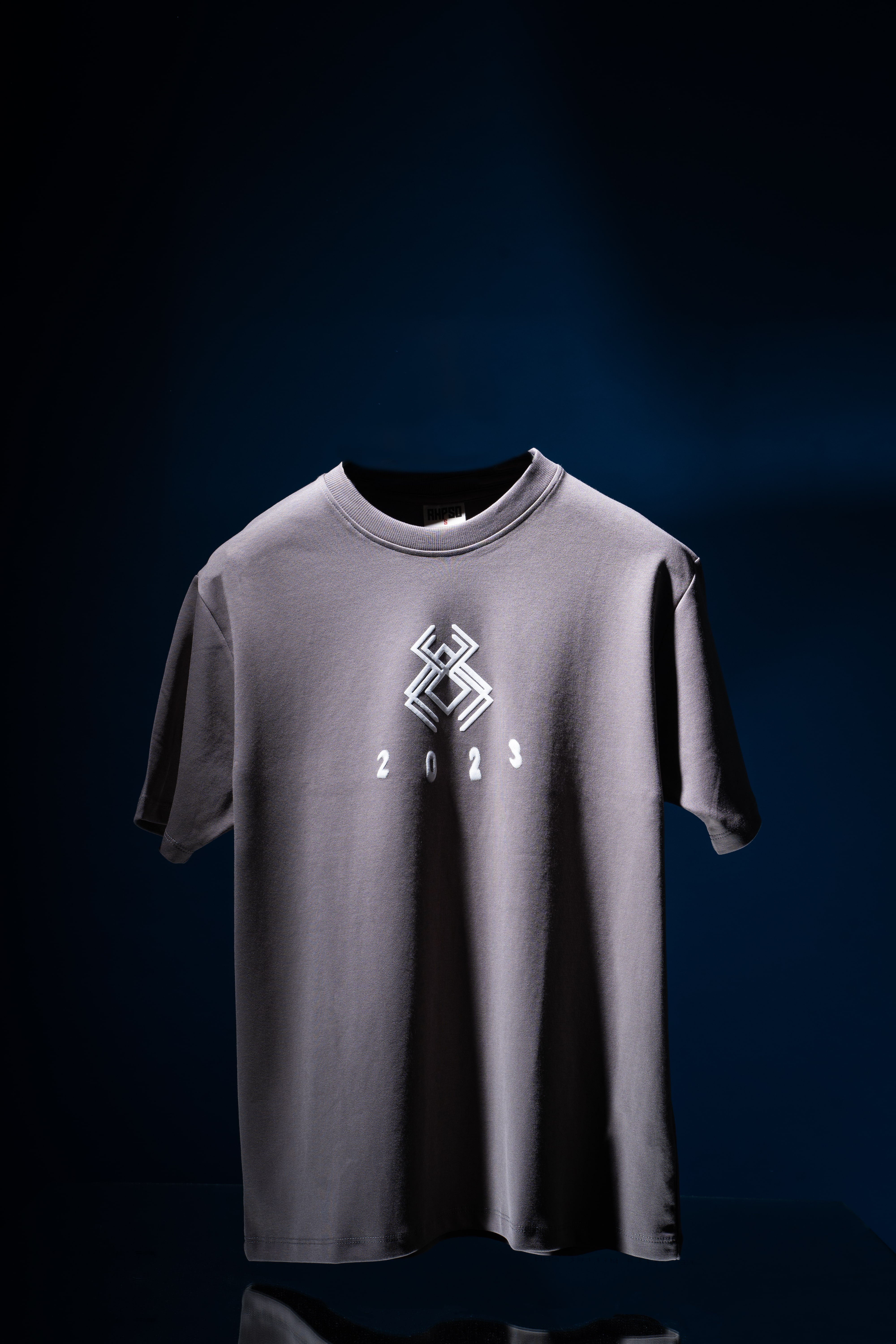 Essentials 02 Tshirt Mouse